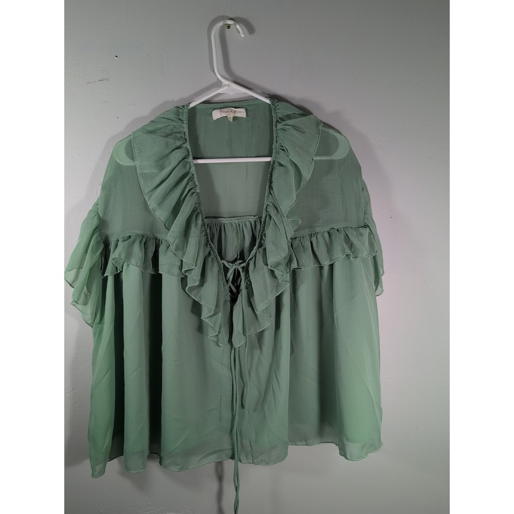 Fanco Ruffle Front Button Tie Top Medium‎ Boho